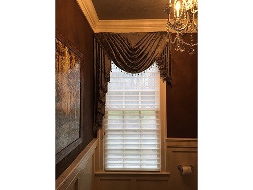 Hunter Douglas Dealer Image